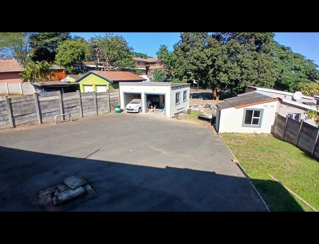 4 BEDROOM HOUSE FOR SALE IN WOODLANDS